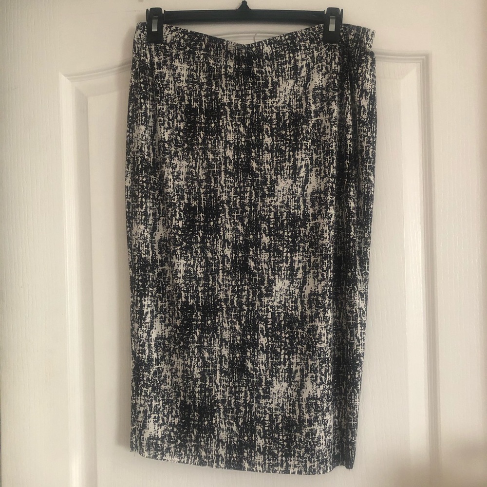 Vince Camuto Pull On Tube Skirt